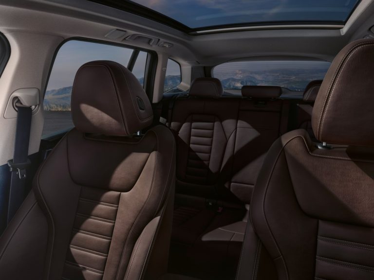 Interior-BMW-iX3-2020