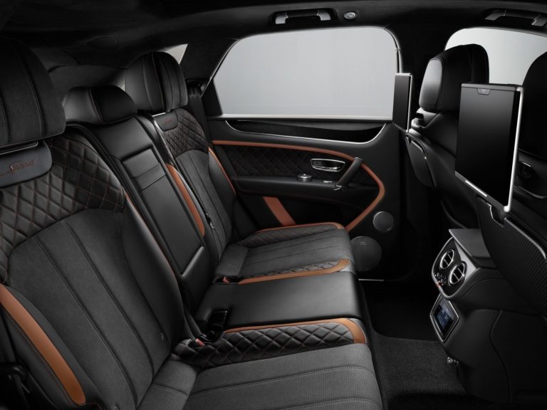 Interior-Bentley-Bentayga-2021