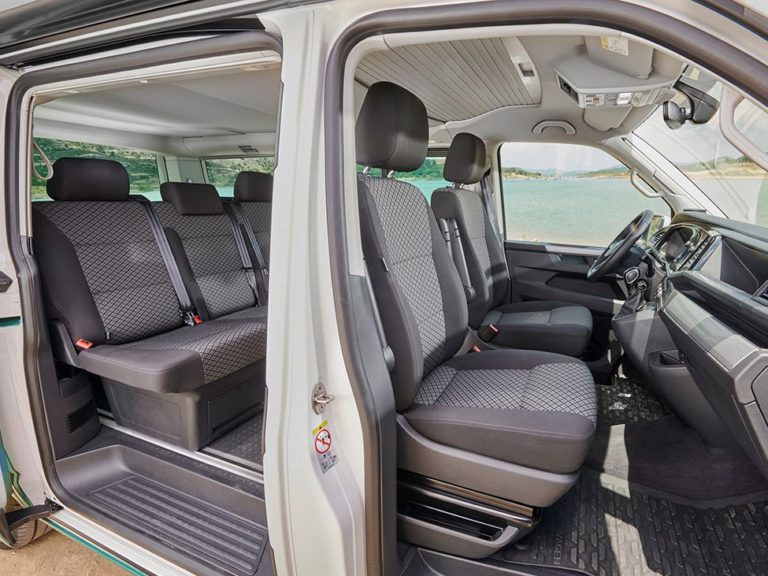 Interior-Volkswagen-Caravelle-Larga-T6-2020