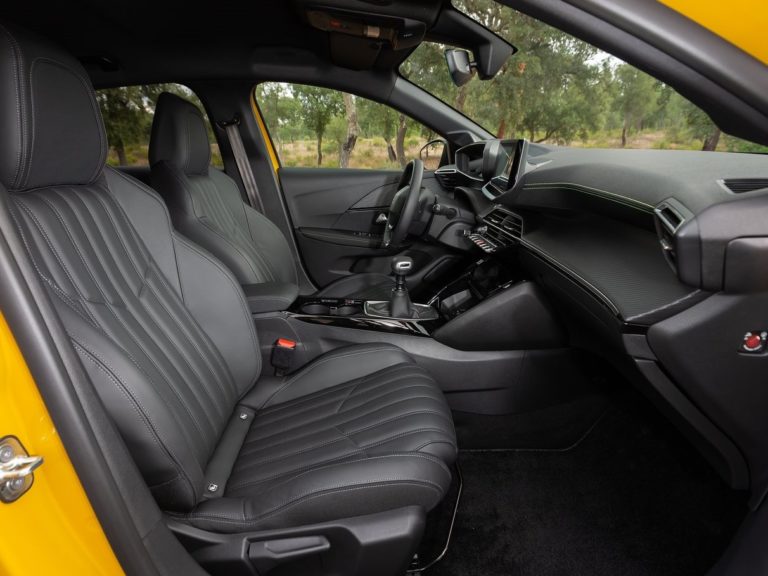 Interior Peugeot 208 2020
